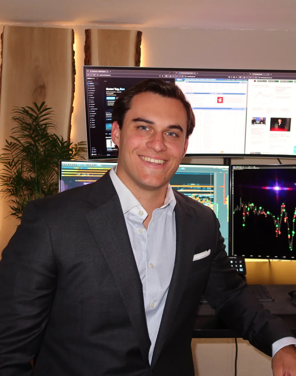 Benedikt Crolly, Futures Trader und Mentor bei BECRO Trading, an seinem Trading-Platz